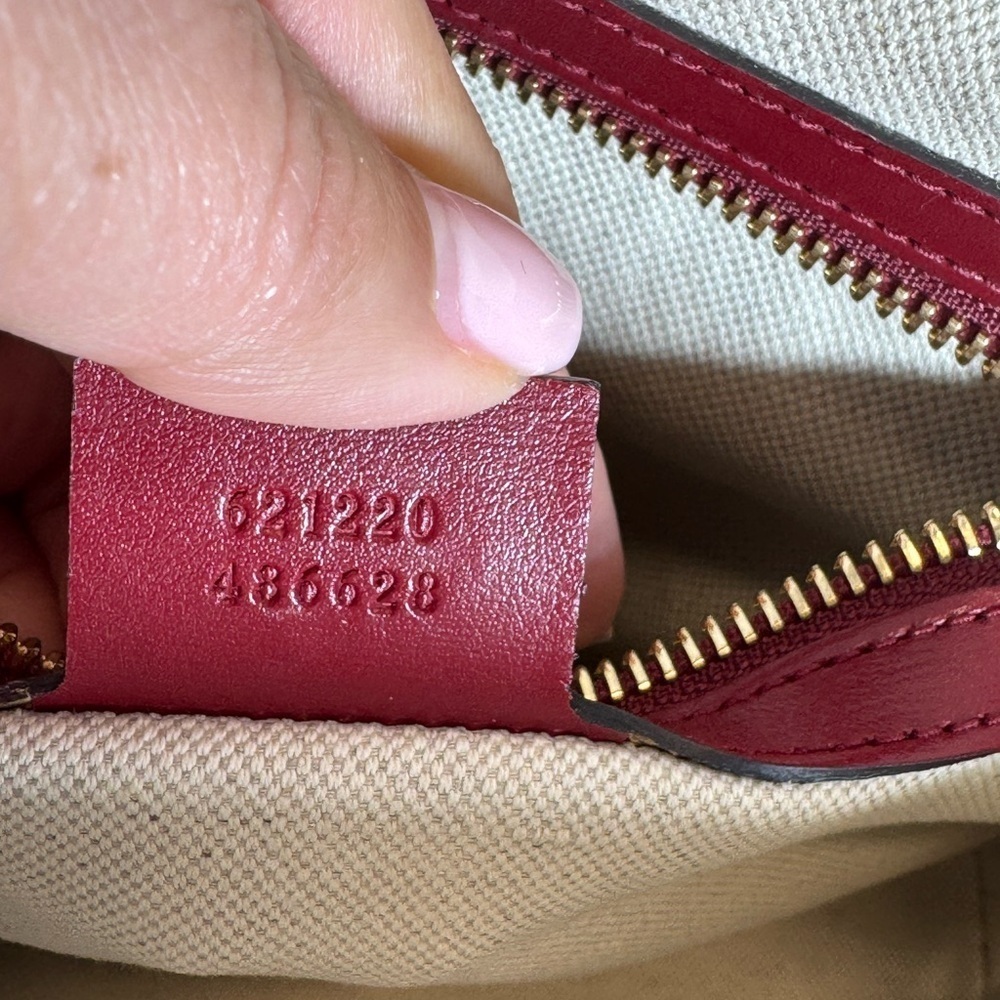 AUTHENTIC Red Leather Gucci Handbag - Picture 10 of 15